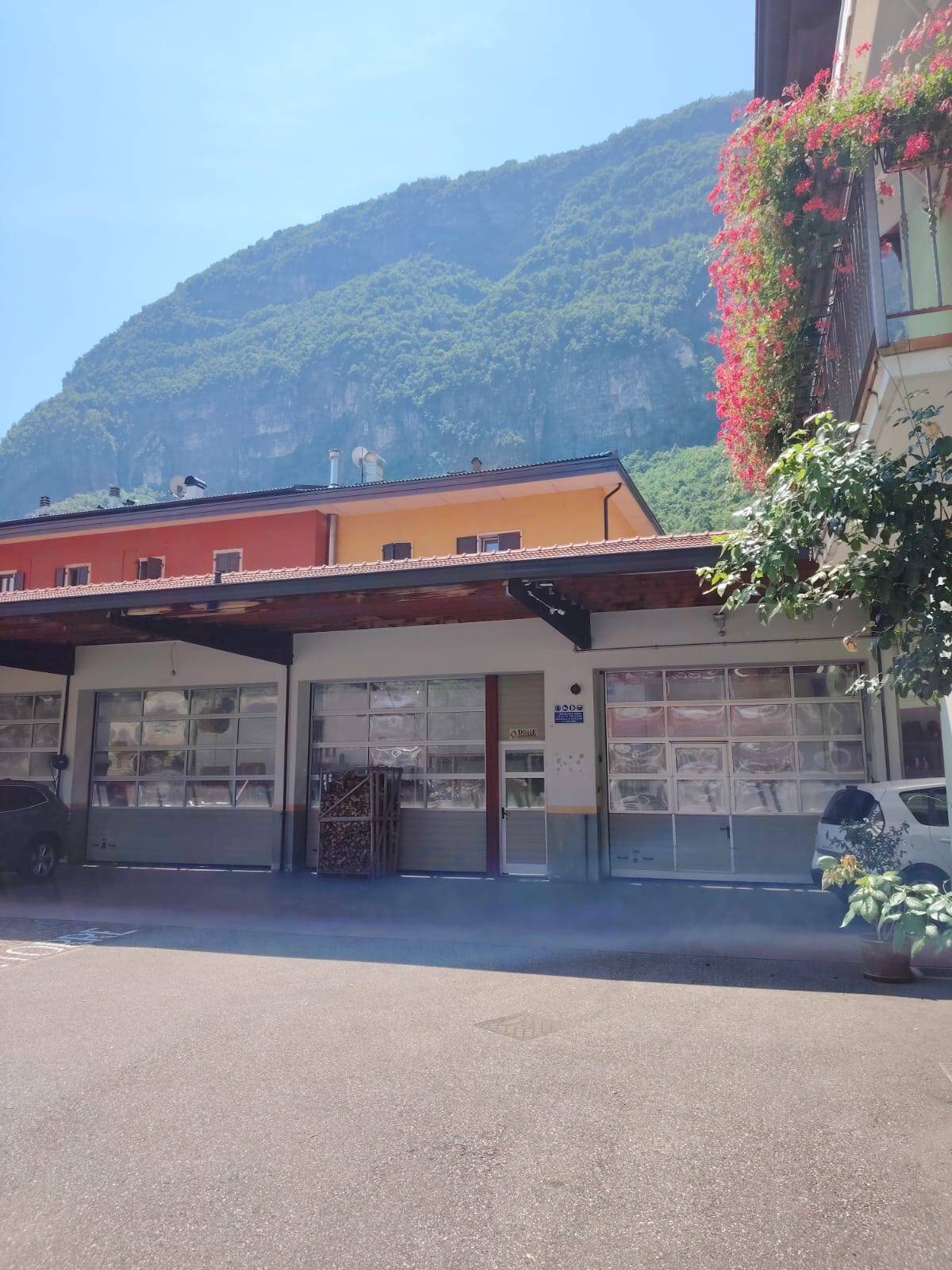 Foto 1 - Locale Commerciale via 4 novembre, Mezzolombardo - foto 1