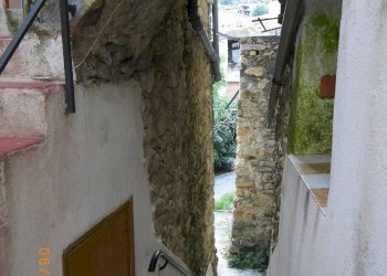 Foto 2 - Casa indipendente VIA SERRO SUPERIORE
 
SNC, Ventimiglia - foto 2
