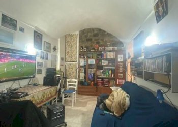 1 - Casa semi indipendente via piemonte
 
36, Ventimiglia - foto 1