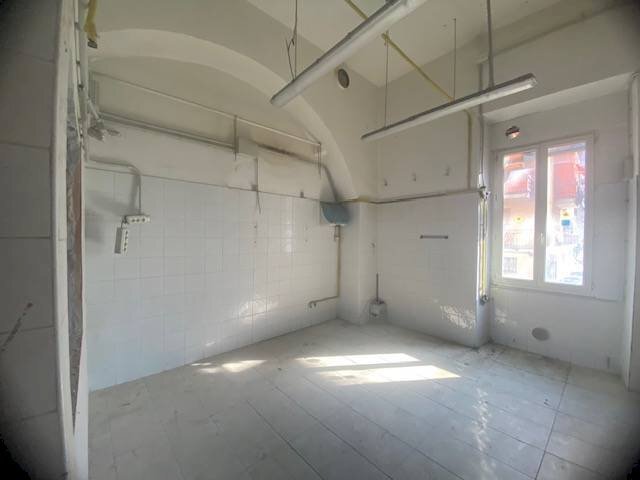 Foto 2 - Locale Commerciale via tenda
 
1, Ventimiglia - foto 2