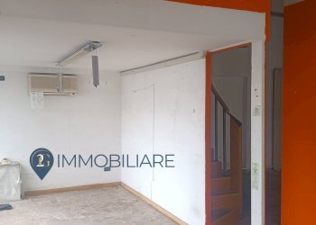 Foto 3 - Locale Commerciale Via Piave
 
3, La Spezia - foto 3