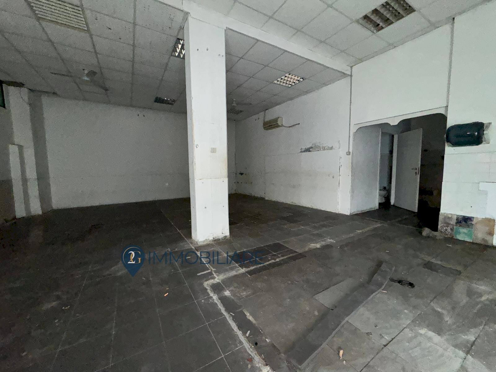 Foto 3 - Locale Commerciale Via Marco Federici
 
13, La Spezia - foto 3