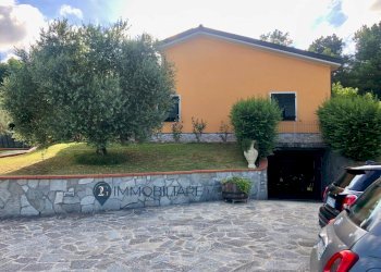 Foto 11 - Villa Via Trompedo Sud
 
40, Brugnato - foto 11