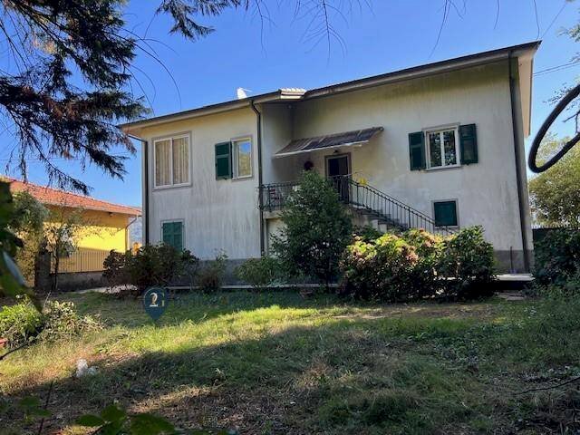 Foto 1 - Casa indipendente Via I Maggio
 
55, Follo - foto 1