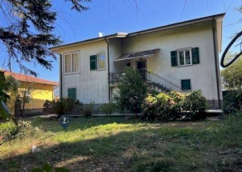 Foto 1 - Casa indipendente Via I Maggio
 
55, Follo - foto 1