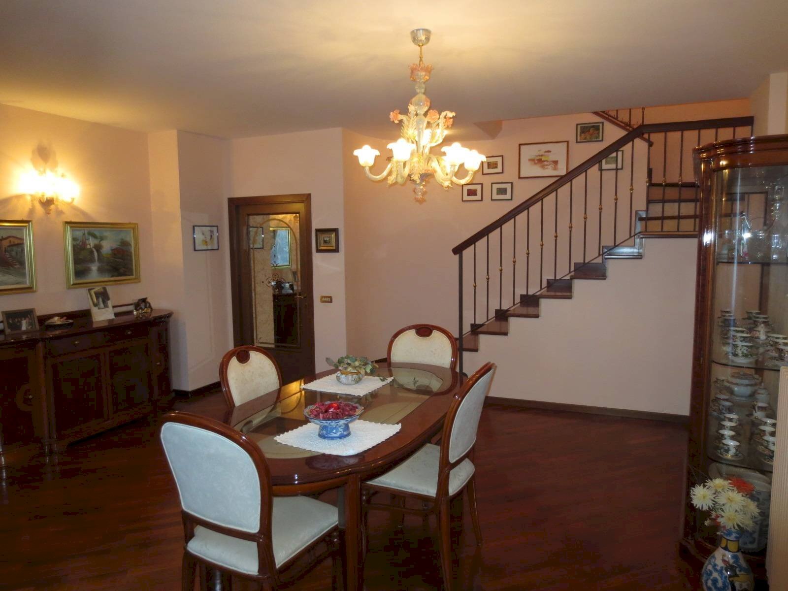 Foto 1 - Villa a Schiera Via Valli di Lisciano
 
snc, Ascoli Piceno - foto 1