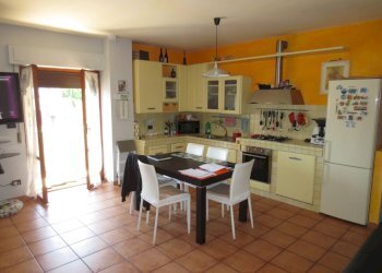 Foto 2 - Four-room apartment Via Alessandria
 
26, Folignano - photo 2