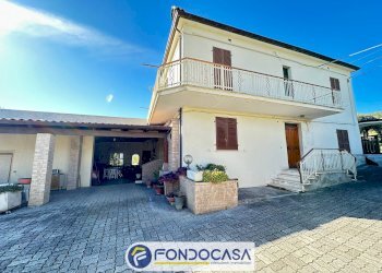 Foto 3 - Casa indipendente Contrada Santa Reparata
 
15, Civitella del Tronto - foto 3