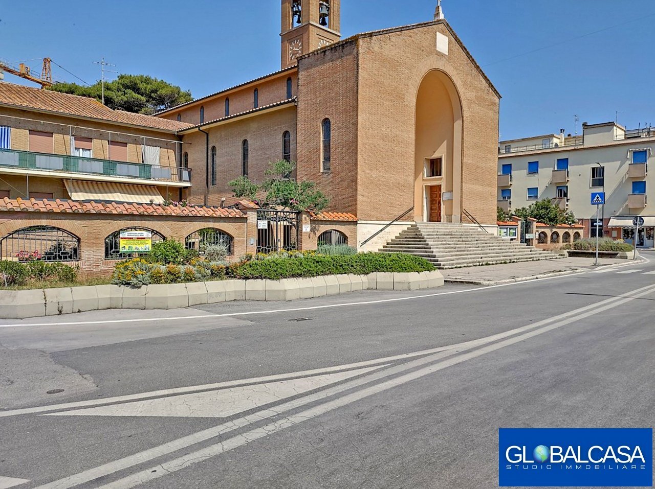 Foto 2 - Locale Commerciale Via IV Novembre angolo via F. Baracca, Grosseto - foto 2