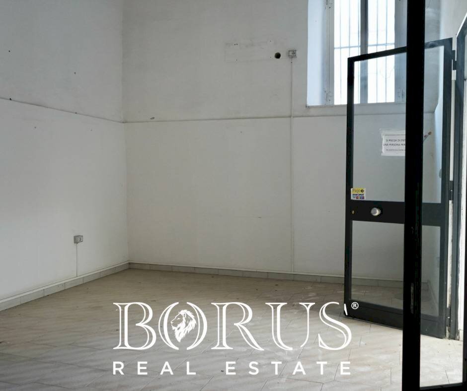 Foto 1 - Commercial Premises Via Castello, Aversa - photo 1