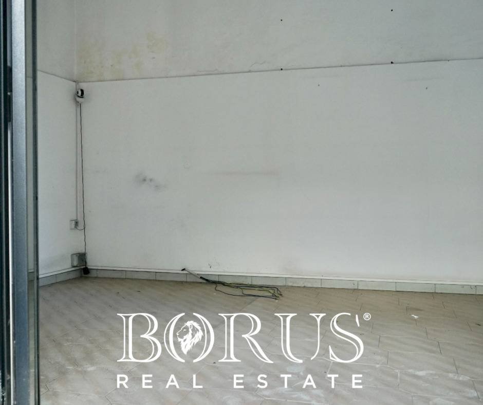 Foto 2 - Commercial Premises Via Castello, Aversa - photo 2