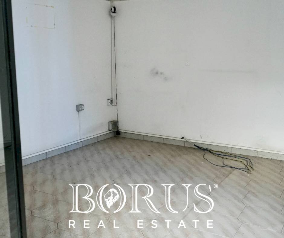 Foto 3 - Commercial Premises Via Castello, Aversa - photo 3