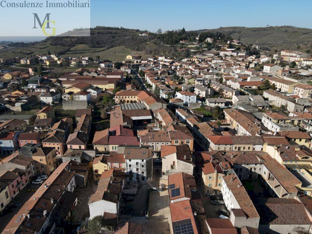 Foto 2 - Commercial Activity Monteforte d'Alpone - photo 2