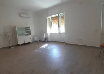 Foto 3 - Three-room apartment via ignazio lodato
 
60, Eboli - photo 3