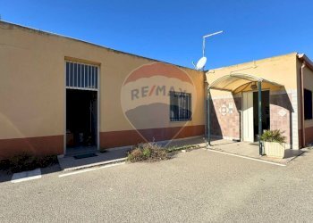 Casa all\'aperto - Ufficio S.S. 554 km 4, 200, Selargius - foto 1