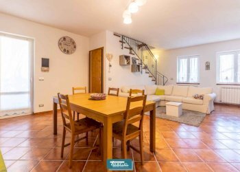 Salone - Trilocale Località Camuccioni, Fontaneto d'Agogna - foto 1