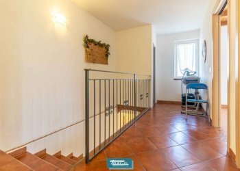 Scala - Trilocale Località Camuccioni, Fontaneto d'Agogna - foto 8