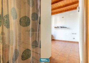 Camera da letto - Trilocale Località Camuccioni, Fontaneto d'Agogna - foto 10