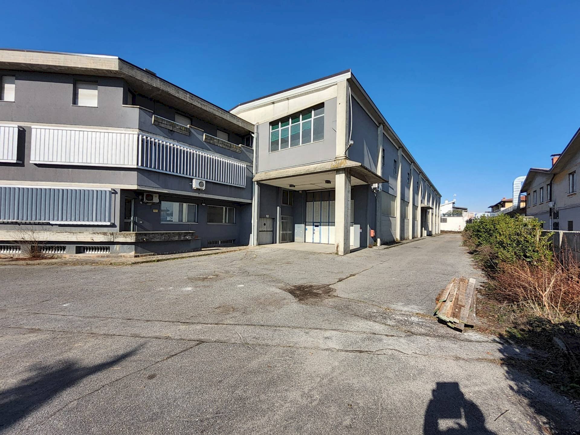 Foto 3 - Capannone via provinciale
 
10, Lallio - foto 3