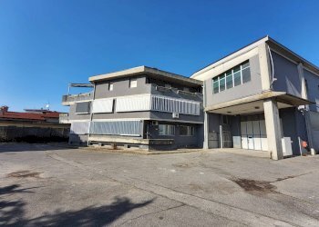 Foto 1 - Shed via provinciale
 
10, Lallio - photo 1