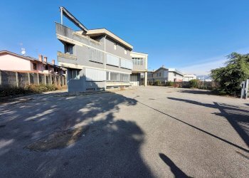 Foto 27 - Shed via provinciale
 
10, Lallio - photo 27