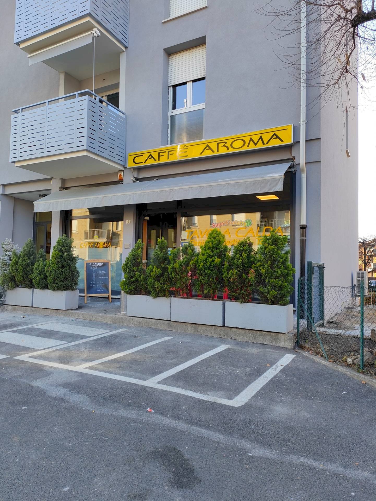 Foto 2 - Negozio Via Sanzio
 
6, Ponte San Pietro - foto 2