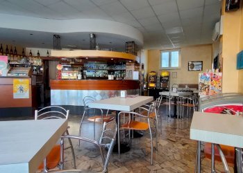 Foto 6 - Negozio Via Sanzio
 
6, Ponte San Pietro - foto 6