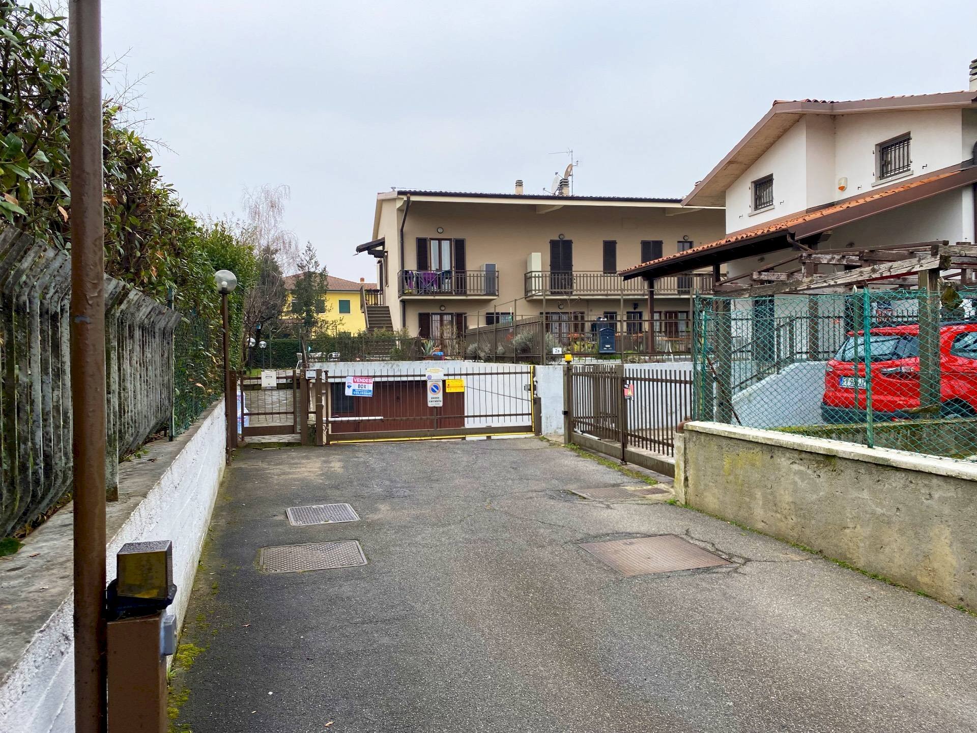 Foto 1 - Box via Donizetti
 
7, Bagnatica - photo 1