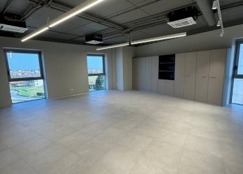 Foto 3 - Office Via Marco Biagi
 
95, Terno d'Isola - photo 3