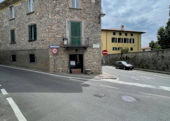 Foto 2 - Negozio Via della Libertà
14, Almenno San Salvatore - foto 2