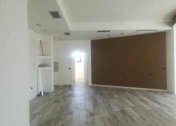 Foto 2 - Commercial Premises DON PEDRINELLI
 
16, Carvico - photo 2