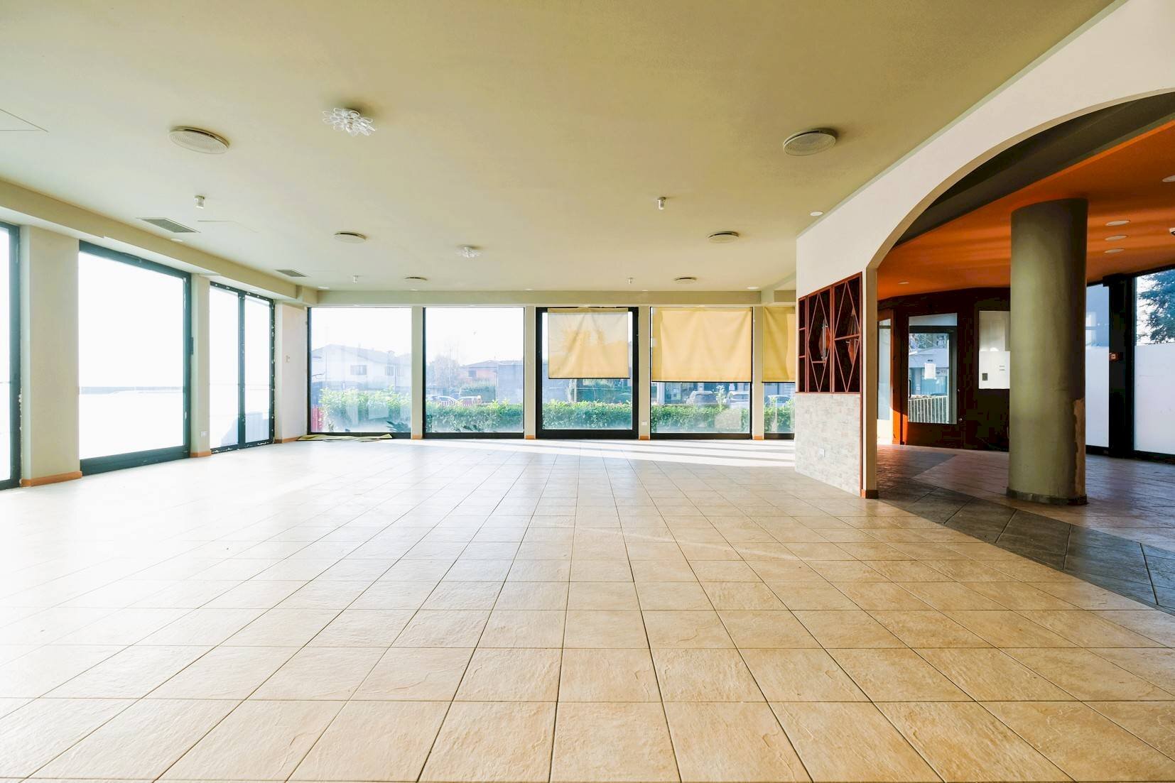 Foto 2 - Locale Commerciale VIA RAMPINELLI
1, Brembate di Sopra - foto 2