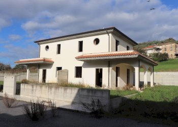 Foto 1 - Villa sp137, Giungano - foto 1