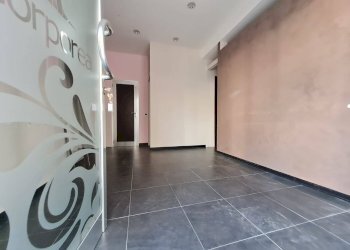 Foto 1 - Locale Commerciale via pio x, Agropoli - foto 1