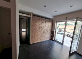 Foto 3 - Locale Commerciale via pio x, Agropoli - foto 3