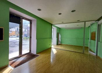 Foto 1 - Locale Commerciale PIAZZA SILVAGNI
SNC, Casagiove - foto 1