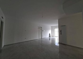 Foto 5 - Four-room apartment via arcivescovo pontillo, Casagiove - photo 5