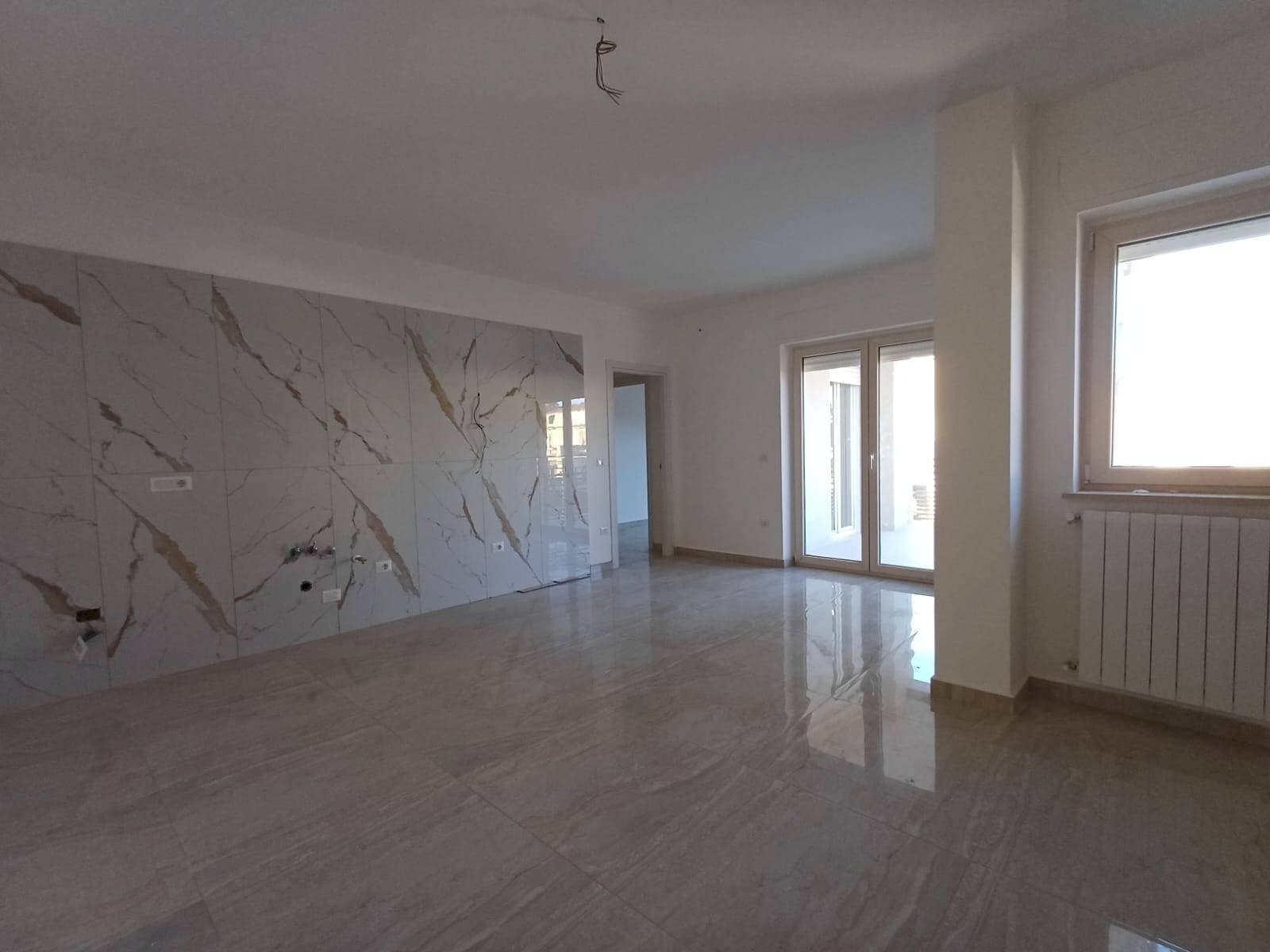 Foto 1 - Trilocale via arcivescovo pontillo, Casagiove - foto 1