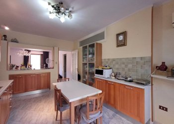 Foto 5 - Quadrilocale Via Camillo Golgi
 
26, Caserta - foto 5