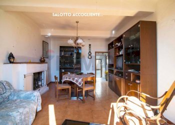 Sala da pranzo - Casa indipendente VIA DELLA TORRE
 
35, Roccastrada - foto 2