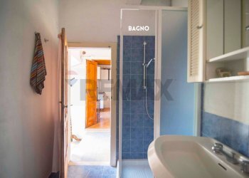 BAGNO CON DOCCIA - Casa indipendente VIA DELLA TORRE
 
35, Roccastrada - foto 14