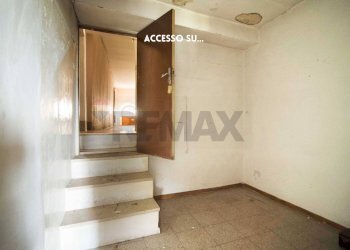 Scale - Casa indipendente VIA 4 NOVEMBRE
 
37, Roccastrada - foto 8