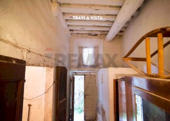 Scale - Casa indipendente VIA 4 NOVEMBRE
 
37, Roccastrada - foto 35