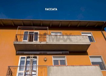 FACCIATA - Appartamento VIA GIULIO CESARE
 
17/A, Roccastrada - foto 2