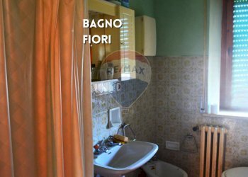 Bagno al piano terra - Casa indipendente VIA GIULIO CESARE
 
9, Roccastrada - foto 22
