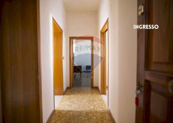 Hall / corridoio - Appartamento PIAZZA XXV APRILE
 
4, Roccastrada - foto 9