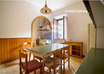 Sala da pranzo - Appartamento PIAZZA XXV APRILE
 
4, Roccastrada - foto 1