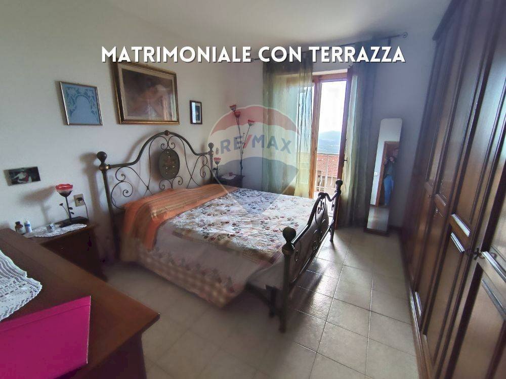 CAMERA MATRIMONIALE - Villa a Schiera VIA DEI FAGGI
 
39, Roccastrada - foto 2