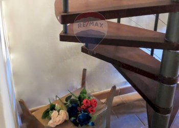 DETTAGLIO SCALA - Casa indipendente VIA DELLA REPUBBLICA
 
28, Roccastrada - foto 3