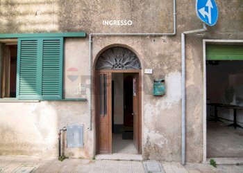 PORTONE D\'INGRESSO - Casa indipendente VIA ROMA
 
73, Roccastrada - foto 5